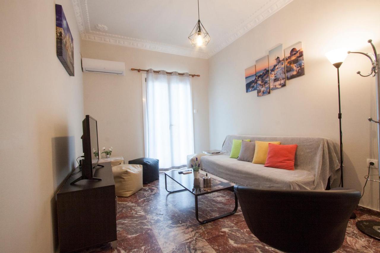 Dounavishomes - 400m From The Port