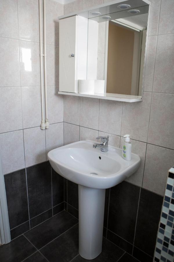 Dounavishomes - 400m From The Port *