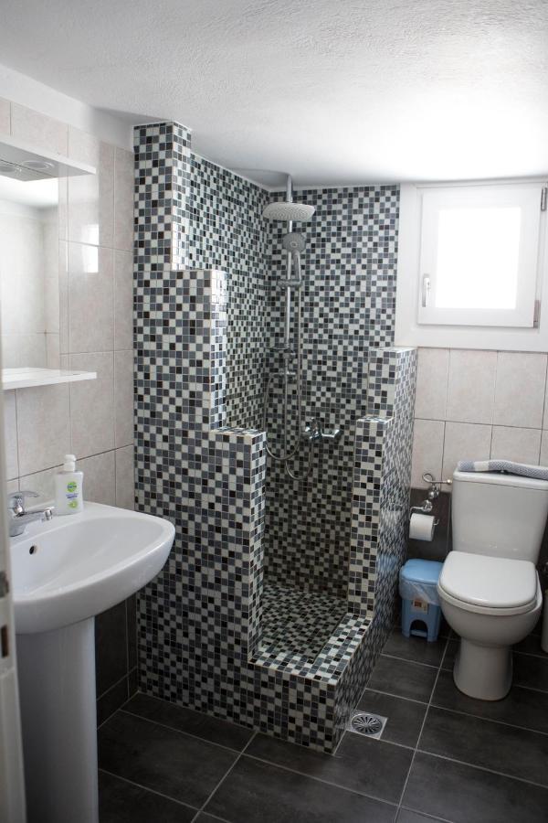 Dounavishomes - 400m From The Port * Ermoupoli