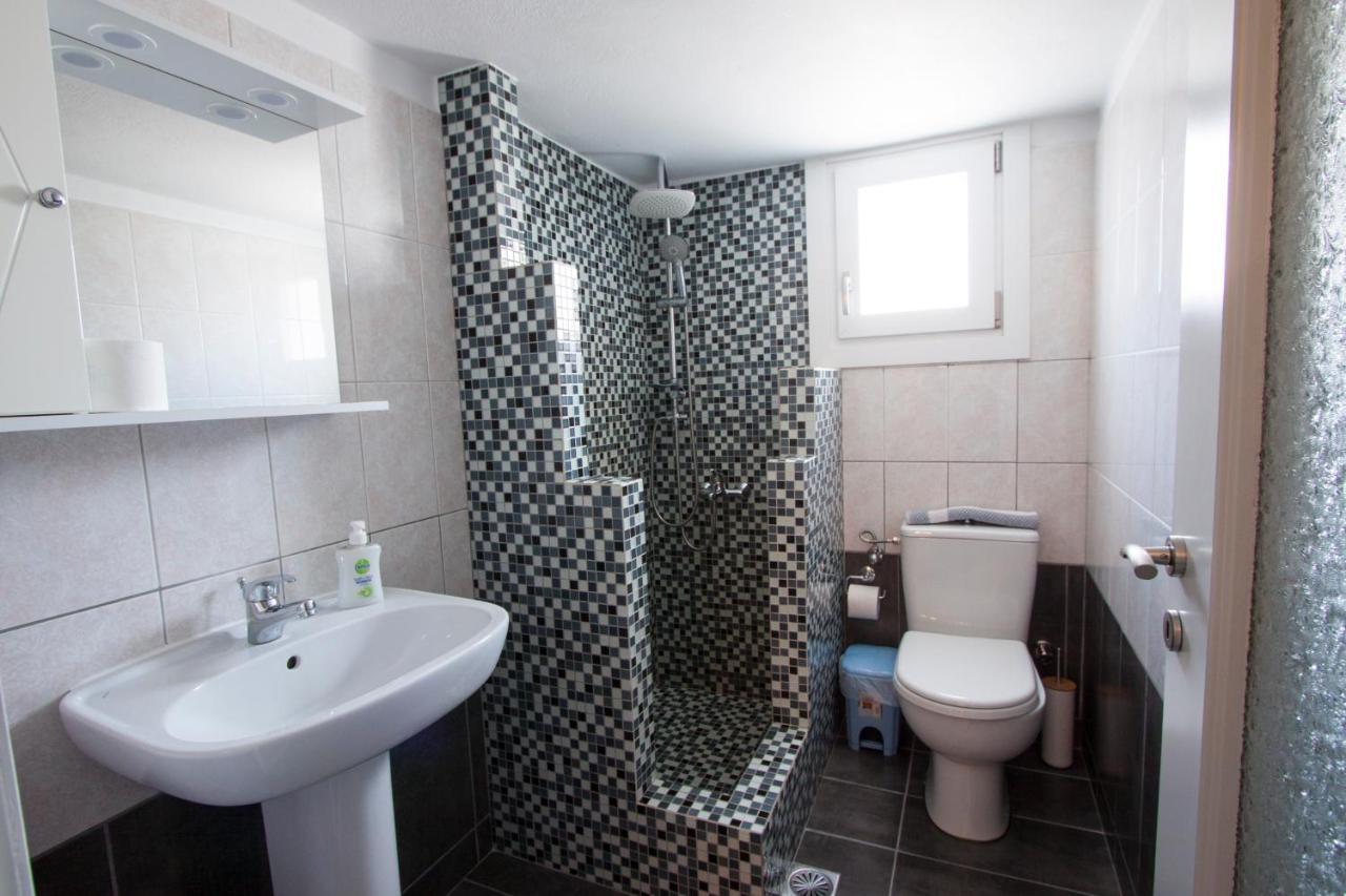 Apartment Dounavishomes - 400m From The Port Ermoupoli